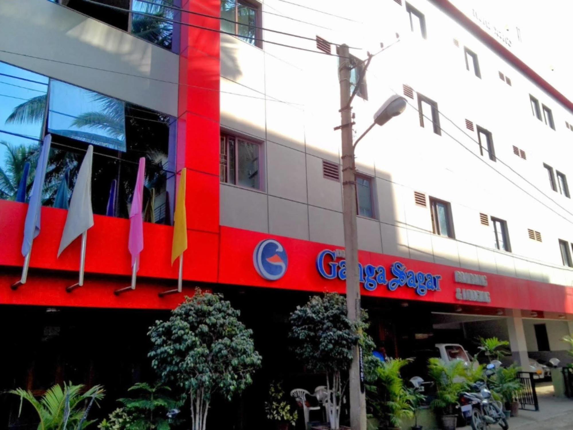Oyo Hotel Ganga Sagar Near Sri Someshwara Swami Temple Bangalore Eksteriør billede